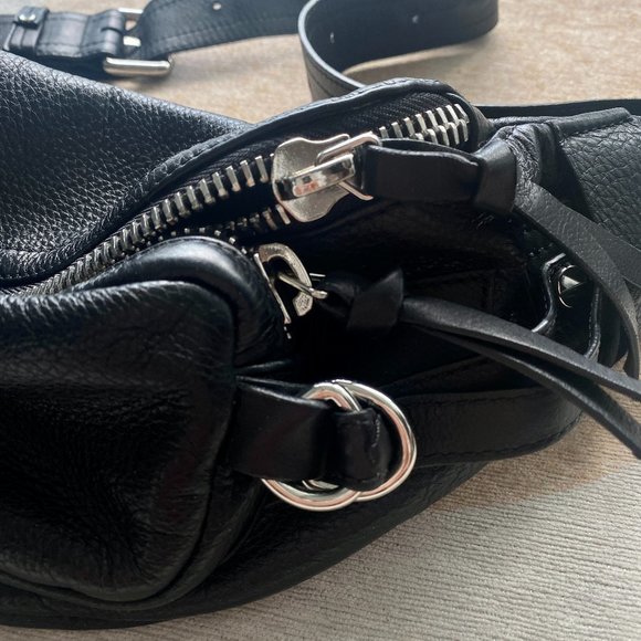& Other Stories - Leather Fanny Pack - Picture 3 of 5